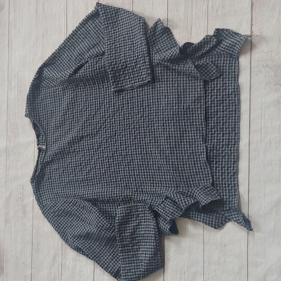 ZARA GINGHAM TOP WITH FLOWY EDGE DETAILS - Picture 2 of 11